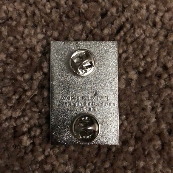 Dancing in the dead pin - Picture 3 of 3